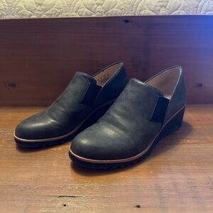Life Stride Black Wedge Shoes